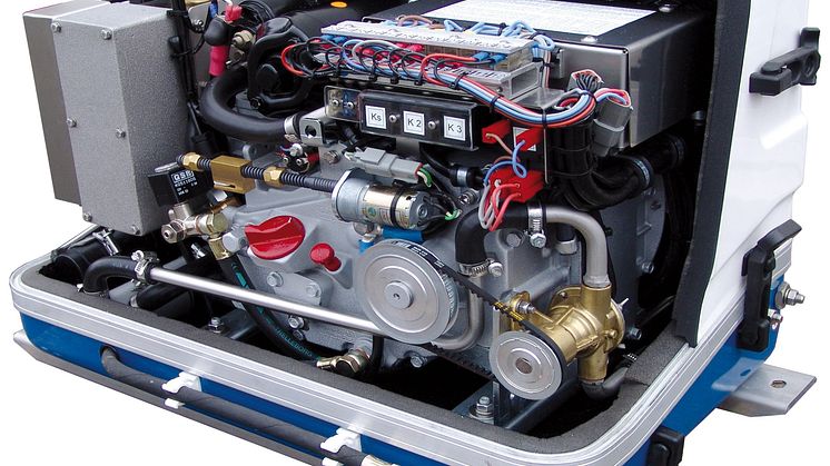 The compact Fischer Panda AGT 4000PMS DC generator