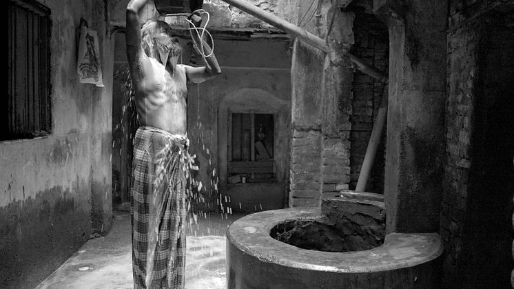 Still from "Kheyal", Munem Wasif, 2015-2018