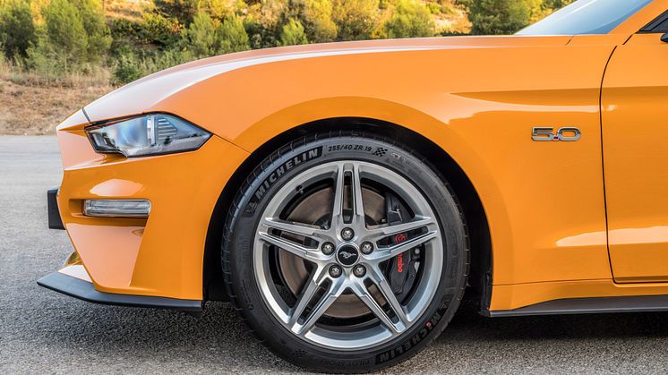FORD MUSTANG 2017 (40)