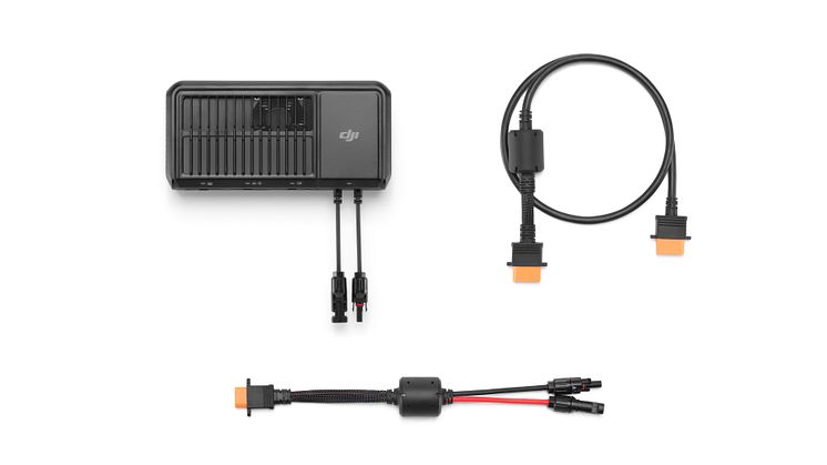 DJI Power 1.8kW Solar Generator Expansion Combo_In the Box.jpg