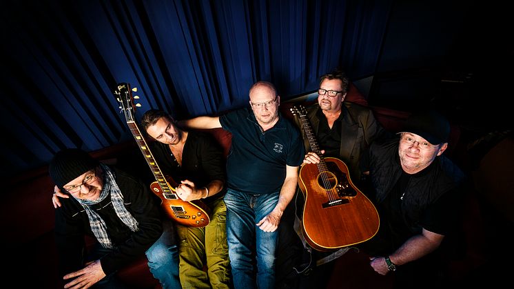 ”Tusen bitar” hyllningsturné med Björn Afzelius musik sammansatt av originalmusikerna från Globetrotters!