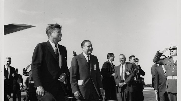 President Kennedy and the Moon landing. 16 November 1963.jpg