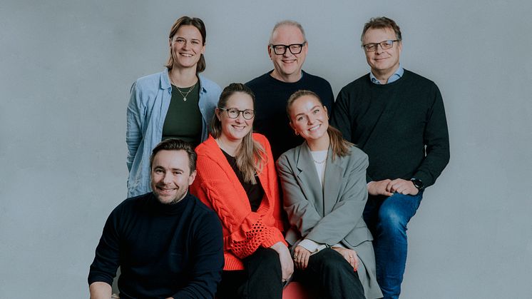 Ledergruppen i Snakk Kommunikasjon: (fra v.) Stian Barsnes-Simonsen, Vanda Aars, Camilla Kierulf Jørgensen, Ivar Steen-Johnsen, Karoline Smådal og Nils Ketil Andresen.