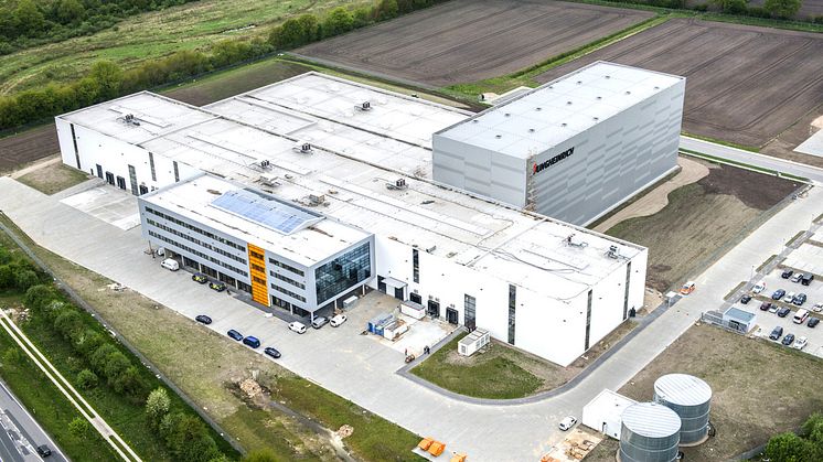 Im Jungheinrich Ersatzteilzentrum Kaltenkirchen vertraut man im weltweiten Versand auf EVA von Anton        Bild: Jungheinrich