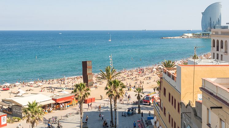 De som vill ha både city och strand åker helst till Barcelona. Foto: iStock Photo