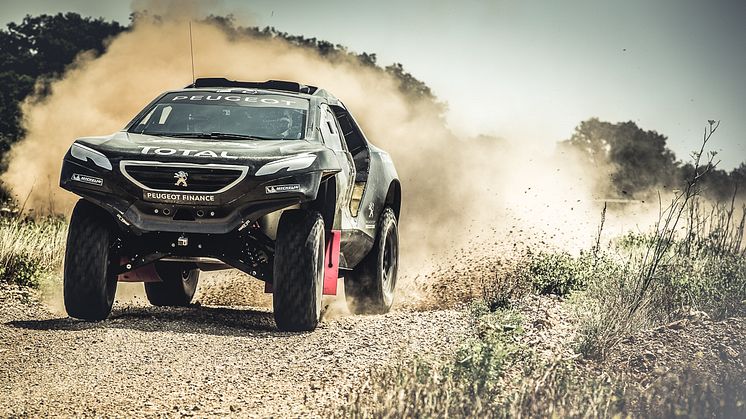Peugeot 2008 DKR testkörs inför Dakarrallyt 