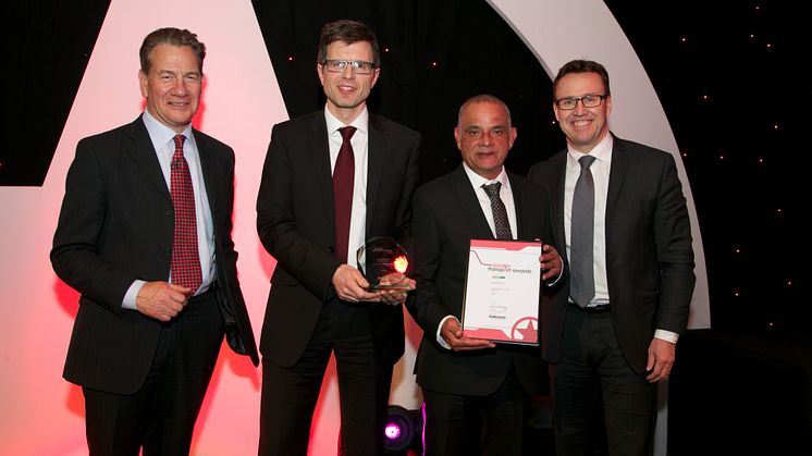 MTR och Arriva mottar utmärkelsen Rail Operator of the Year Award i London