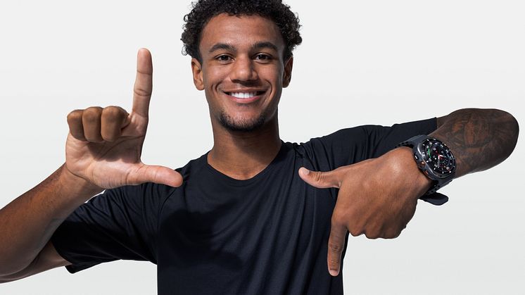 Samsungs signering av Oscar Bobb ble annonsert 6. september 2024 gjennom kampanjen "The next big thing is you".