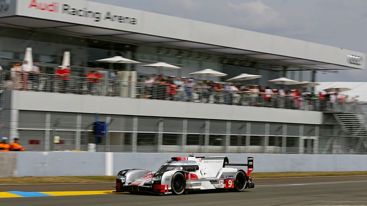 Audi R18 e-tron quattro #9 på en af søndagens omgange