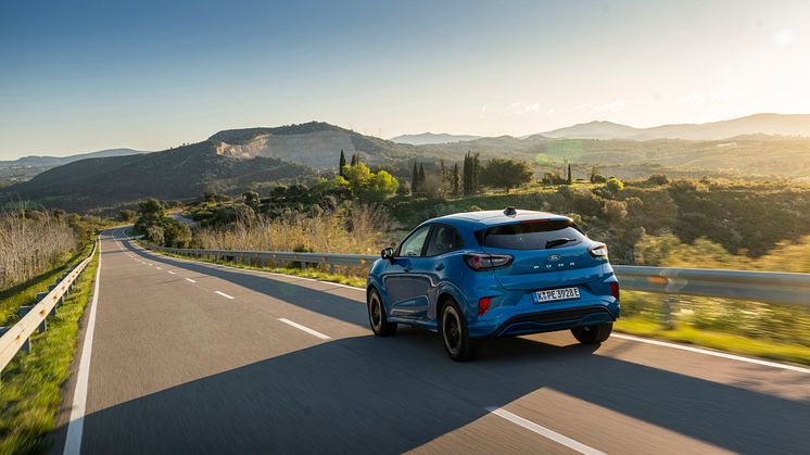 2025 Elektrisk SUV Puma Digital Aqua Blue (5).jpg