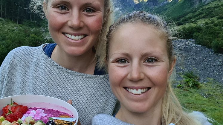 Författarbild Lina & Sanna El Kott Helander
