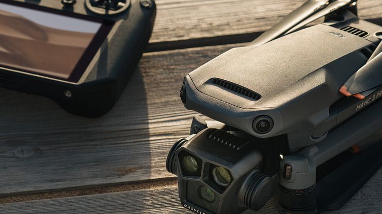 Mavic 3 Pro RC Pro lifestyle 3