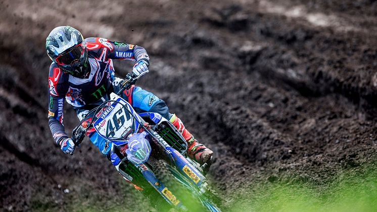 レース1で7位、レース2で5位、総合5位となった#461 ロマン・フェーブル＆YZ450FM
