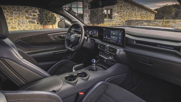 2024_FORD_MUSTANG_DARK-HORSE_6