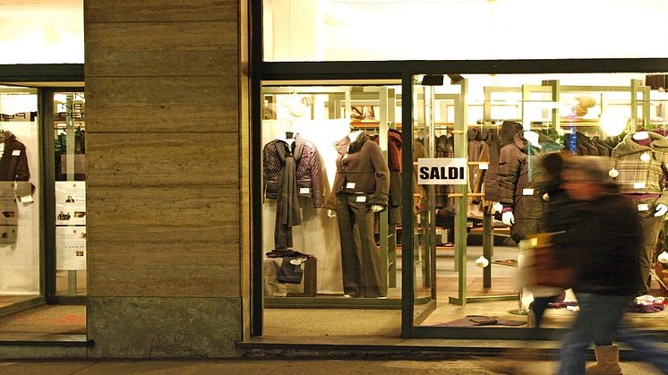 Saldi Invernali 2016 - Visa traccia il bilancio sui consumi dei visitatori stranieri in Italia