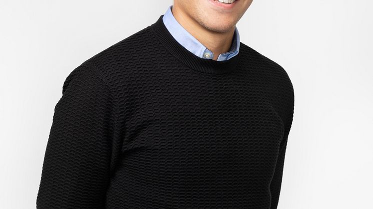 Rasmus är en ung kille som har arbetat på Teknikprodukter sedan 2012.