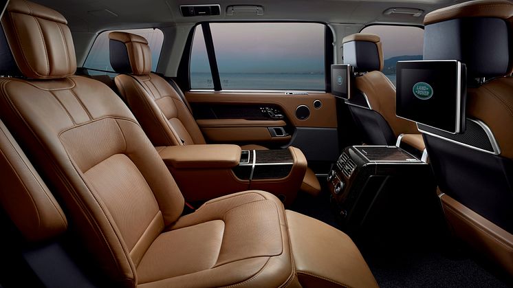 Range Rover Model Year 2018 - back seats