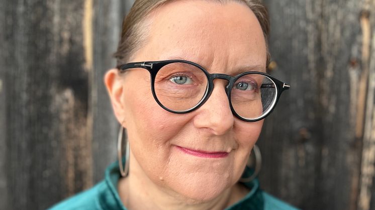 Katarina_Kieri-stående-foto-Agnes_Venäläinen