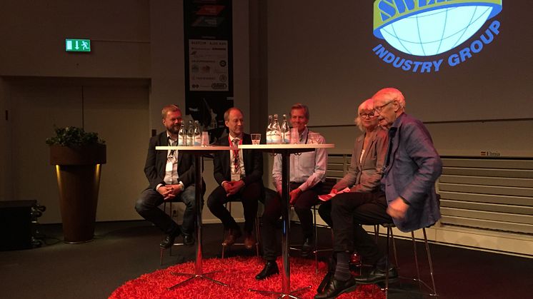 Jonas Karlsson, Lennart Kalander, moderator Ulf Nyström, Karin Svensson-Smith, HG Wessberg, discussed why Sweden needs a high-speed rail line.