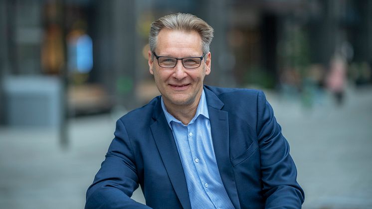 Sam Holmberg. Foto: Kate Gabor