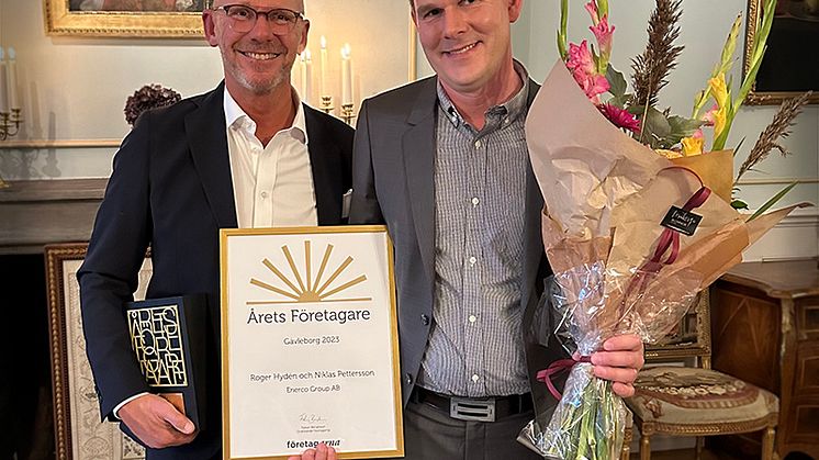 Roger Hydén och Niklas Pettersson på Gävle slott i augusti när de vann regionsfinalen i Årets Företagare i Gävleborg