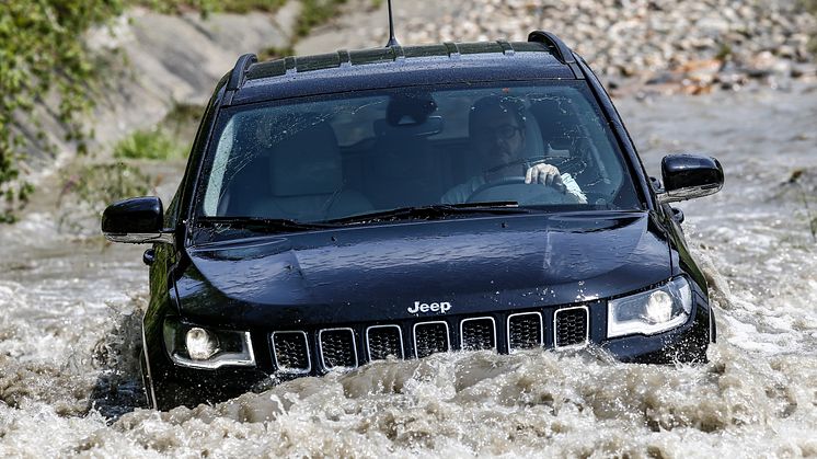 Jeep Compass Limited_4xe (7)