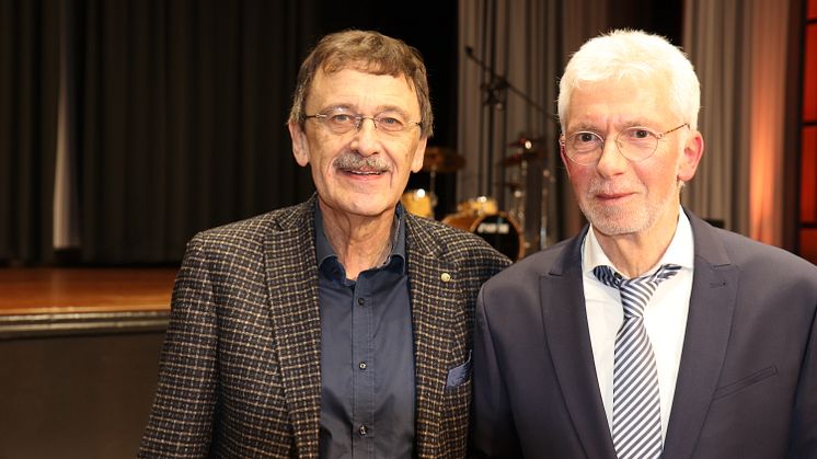 „Ende gut – Anfang gut“ | Studierende und Lehrende der Uni Vechta verabschieden Prof. Theo Hartogh mit einem leidenschaftlichen Konzert