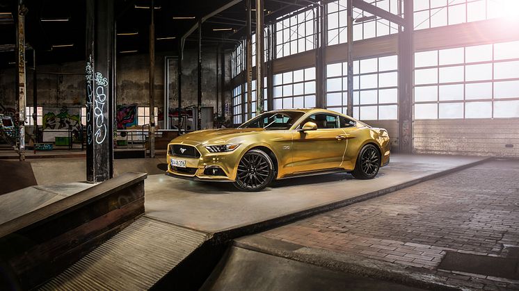 Gylden Ford Mustang