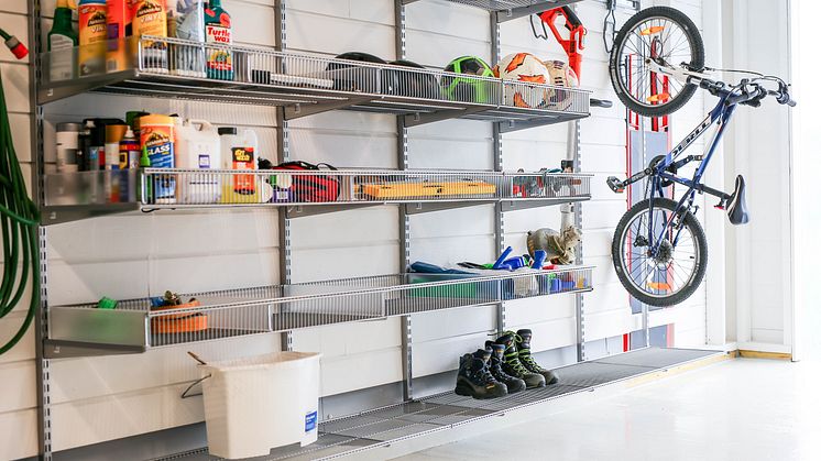 Elfa_garage_storage_norwegianfamily_overview