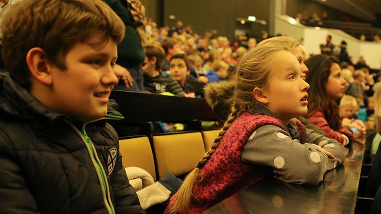 Viertklässler der Grundschule Louisenlund beim Besuch der Kinder- und Schüleruni Kiel 