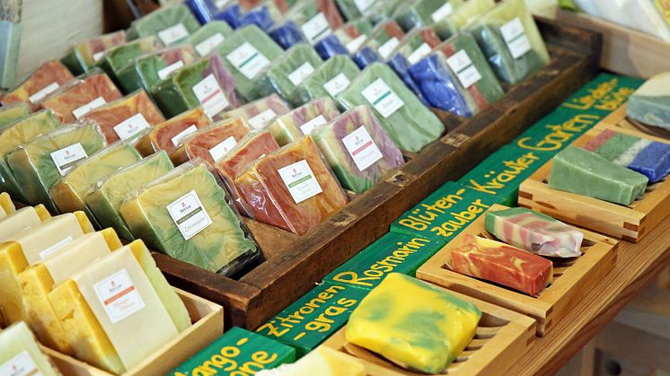 Salbenmanufaktur Beti Lue - selbstproduzierte Seifen