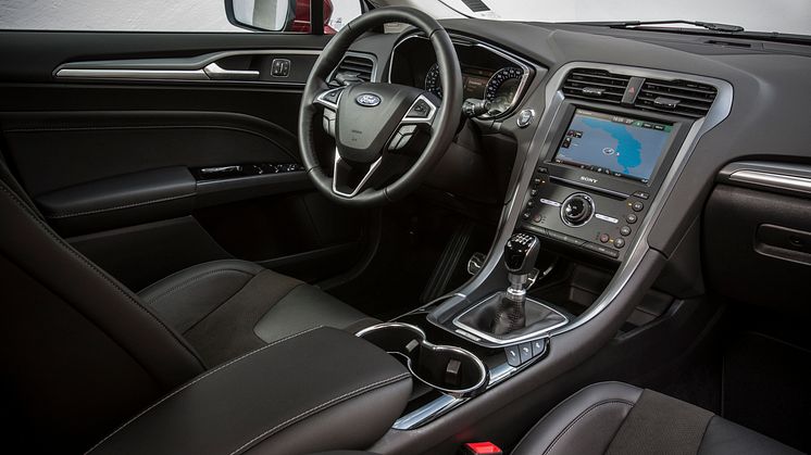 Täysin uuden Ford Mondeo sisätilakuva