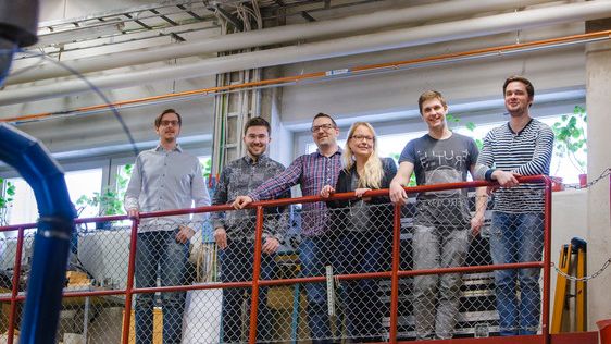 Physics students at Umeå University in a race to the Moon