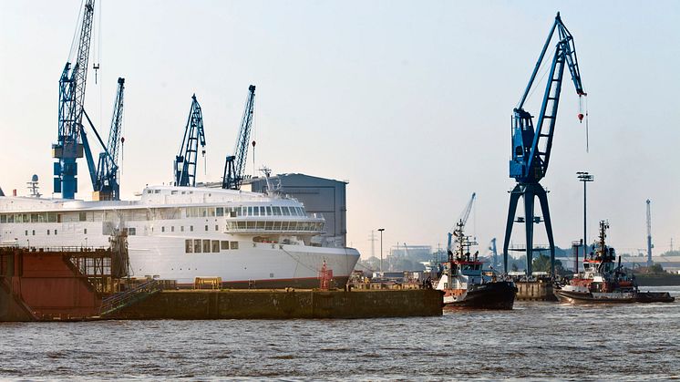 Erste von zwei Scandlines-Fähren bei Blohm+Voss eingetroffen_1