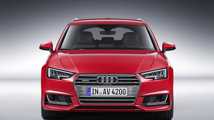 A4 Avant front in Tango Red