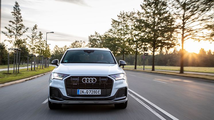 Audi Q7 TFSI e quattro (PHEV)