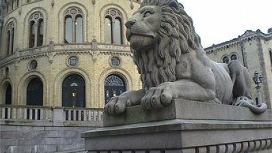Positive til at Vinmonopolet overtar taxfreesalget