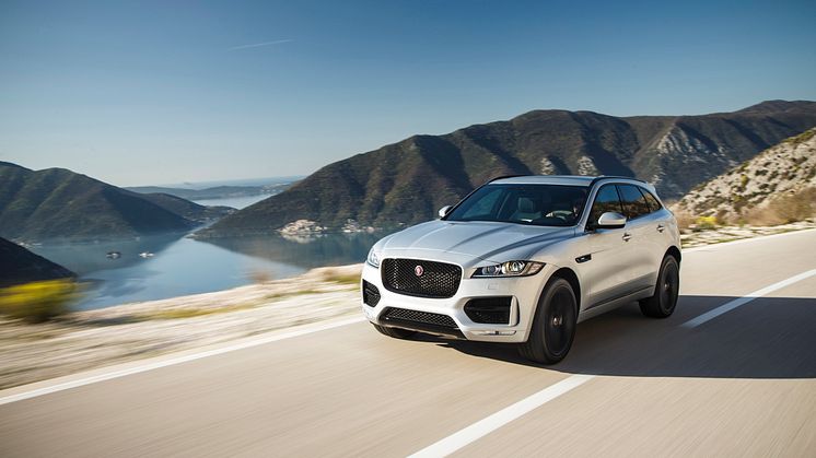 J_F-PACE_Drives_RhodiumSilver_2.0D