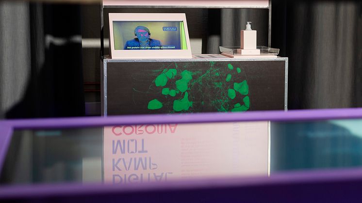 Sjukt smart – Tekniska inviger utställningsturné om innovation i kampen mot corona i Rinkeby Folkets Hus