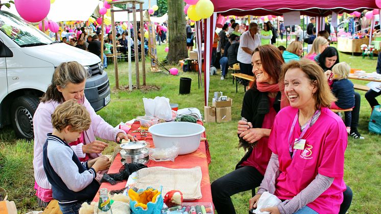 Tag der offenen Tür im Kinderhospiz: Bärenherz-Familienfest lockt mehr als 1.500 Besucher in den Kees’schen Park