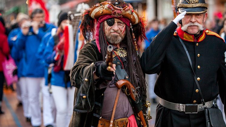 Das Piratenspektakel darf beim Kieler Umschlag nicht fehlen