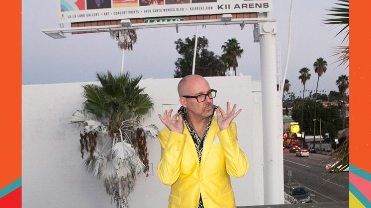Kii Arens pressbild standing