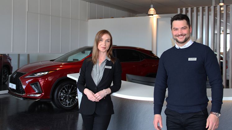 En slik tilbakemelding er en helt fantastisk anerkjennelse fra våre kunder om at de setter pris på kvalitetsbilene og servicen våre forhandlere leverer, sier Morten Teksnes og Julie Elvestad ved Lexus Bodø.