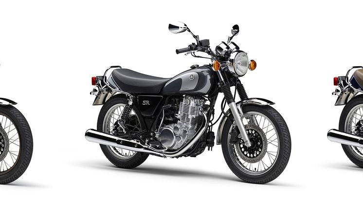 写真左より、「SR400 Final Edition Limited」（ブラック）、「SR400 Final Edition」（ダークグレー）、「SR400 Final Edition」（ブルー）