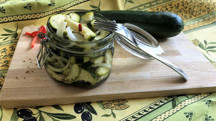 Zucchini i klassisk 1-2-3 lag med Perstorp Ättika Ekologisk 12%