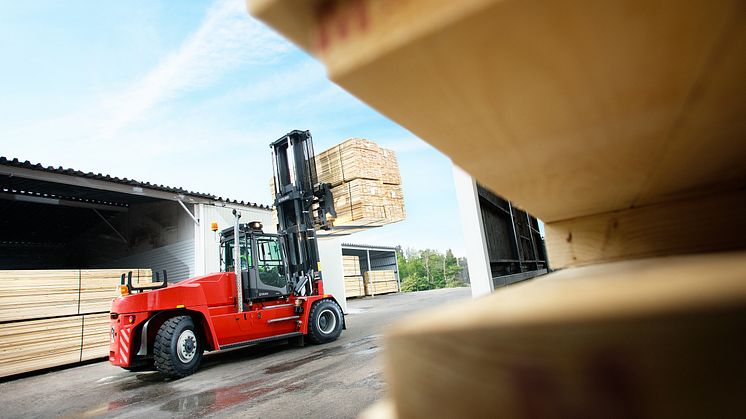 Nytt samarbetsavtal mellan Toyota och Kalmar