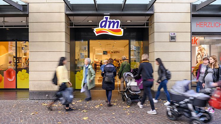 Herzliche Einladung zur Pressekonferenz von dm-drogerie markt am Donnerstag, 10. November 2022, 11 Uhr in Karlsruhe oder digital per Teams