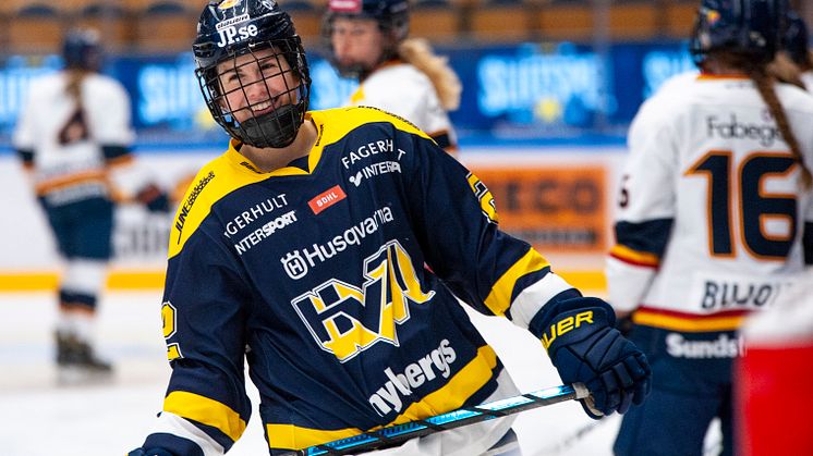 När det viktigaste behöver komma fram  – DHL fortsätter som huvudsponsor av den svenska damhockeyligan