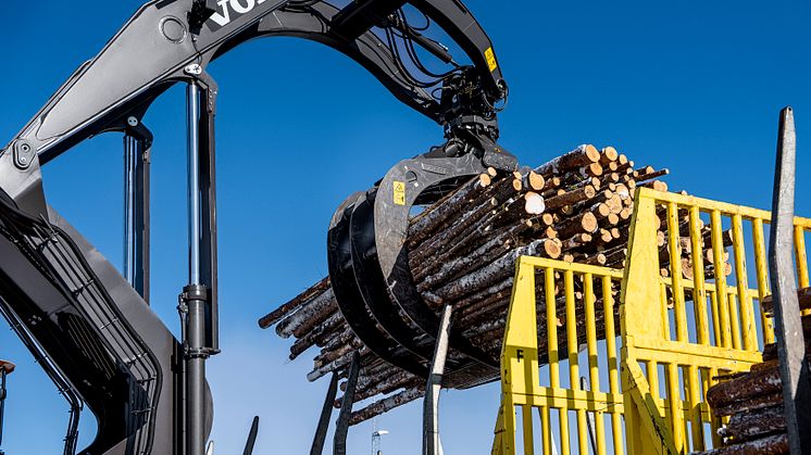 Volvo L200H High Lift - lastning