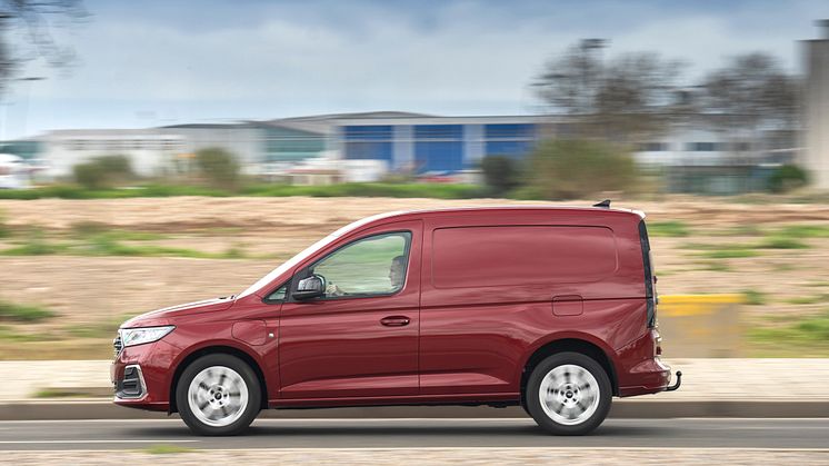 2025 Transit Connect ladbar hybrid (8).jpg